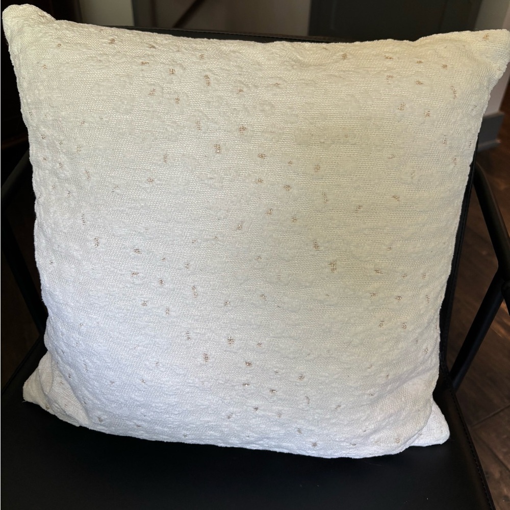 Target Threshold Cream Pillow - Picture 2 of 4